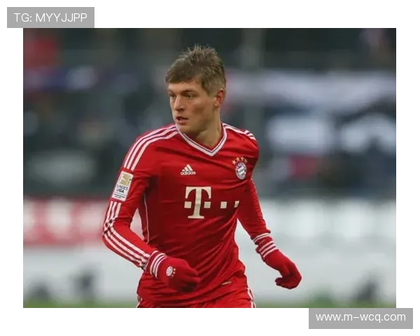 格赖夫出击扑救失误，里尔错失扳平良机